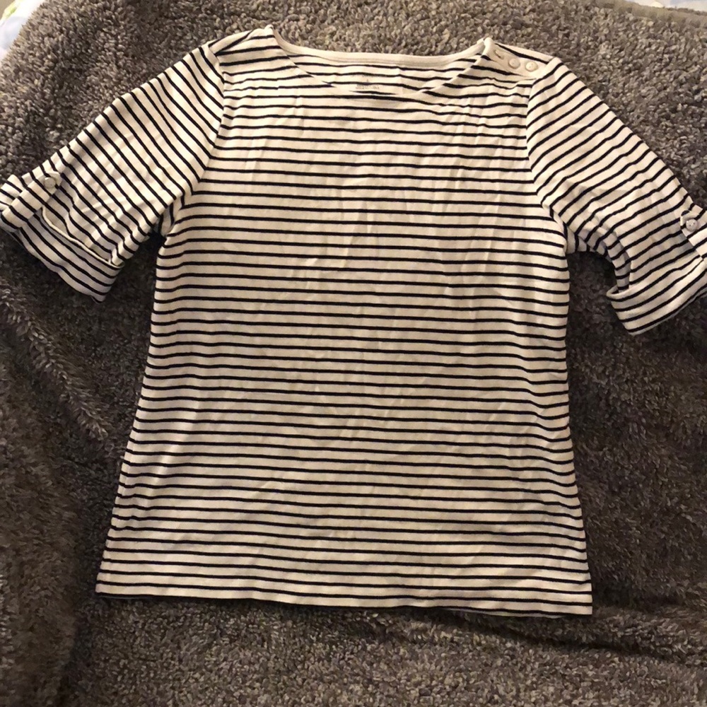 Striped 3/4 sleeve shirt